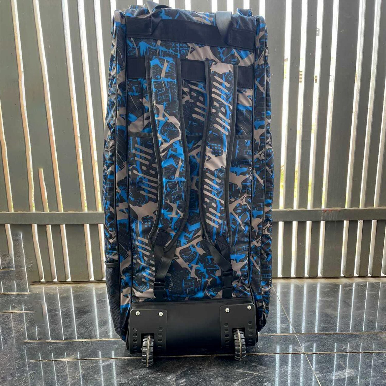 Icon Wheeli Duffle Kit Bag