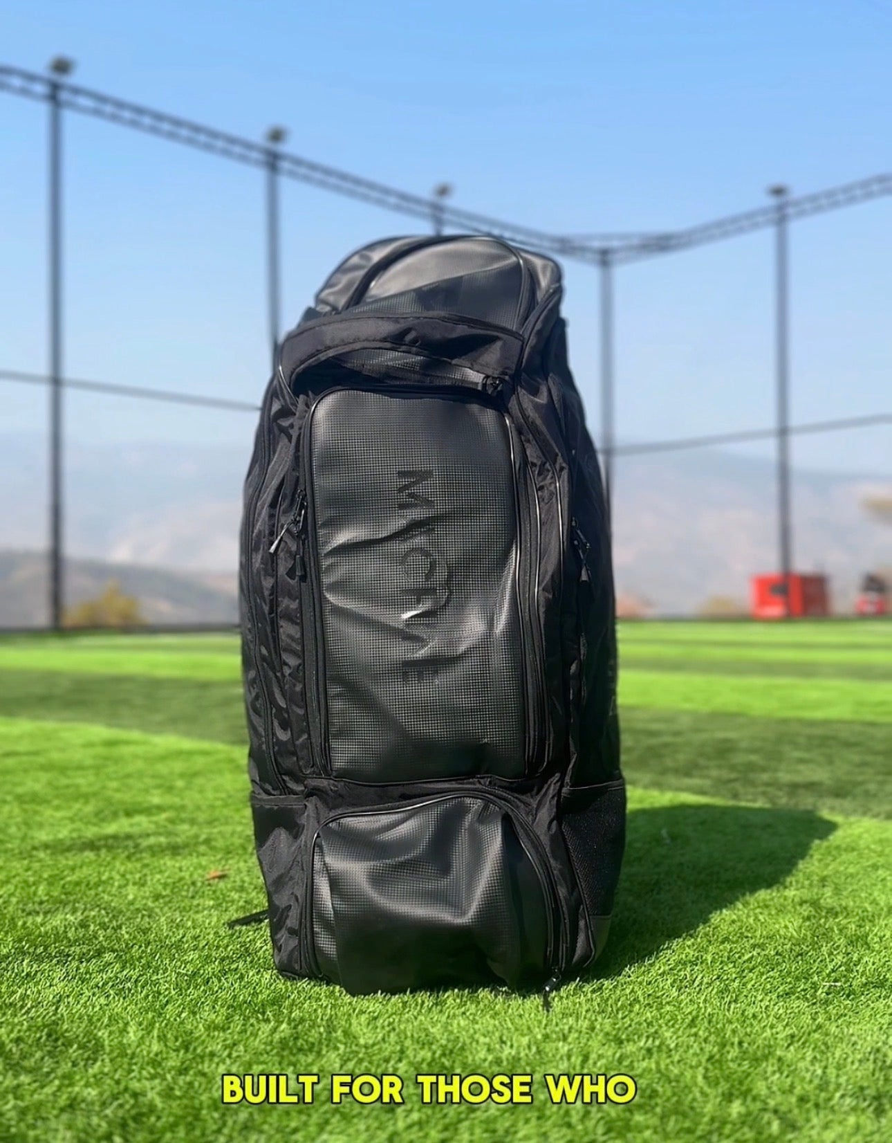 Machine Black Edition Pro Wheeli Duffle Kit Bag